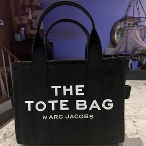 MARC JACOBS THE TOTE BAG MINI - not accepting other prices